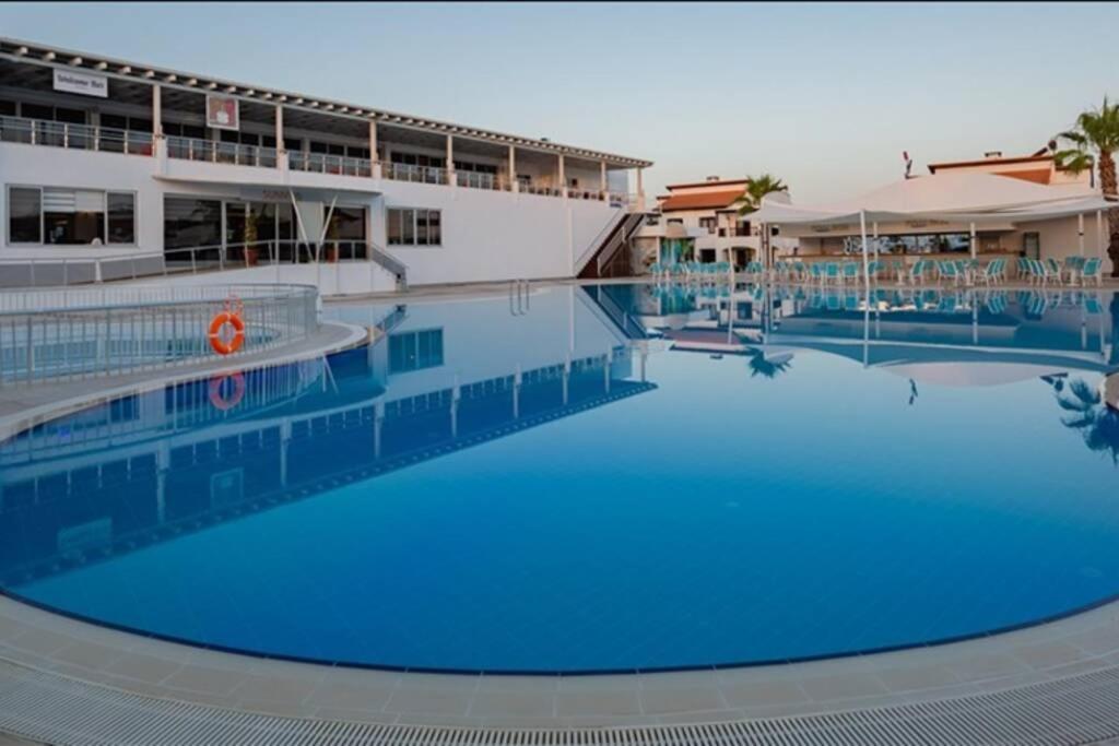 Fun&Sun Two Villas For Big Families Belek Exterior foto