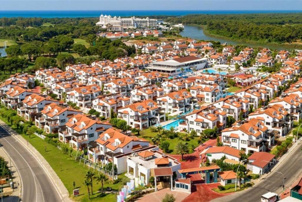 Fun&Sun Two Villas For Big Families Belek Exterior foto