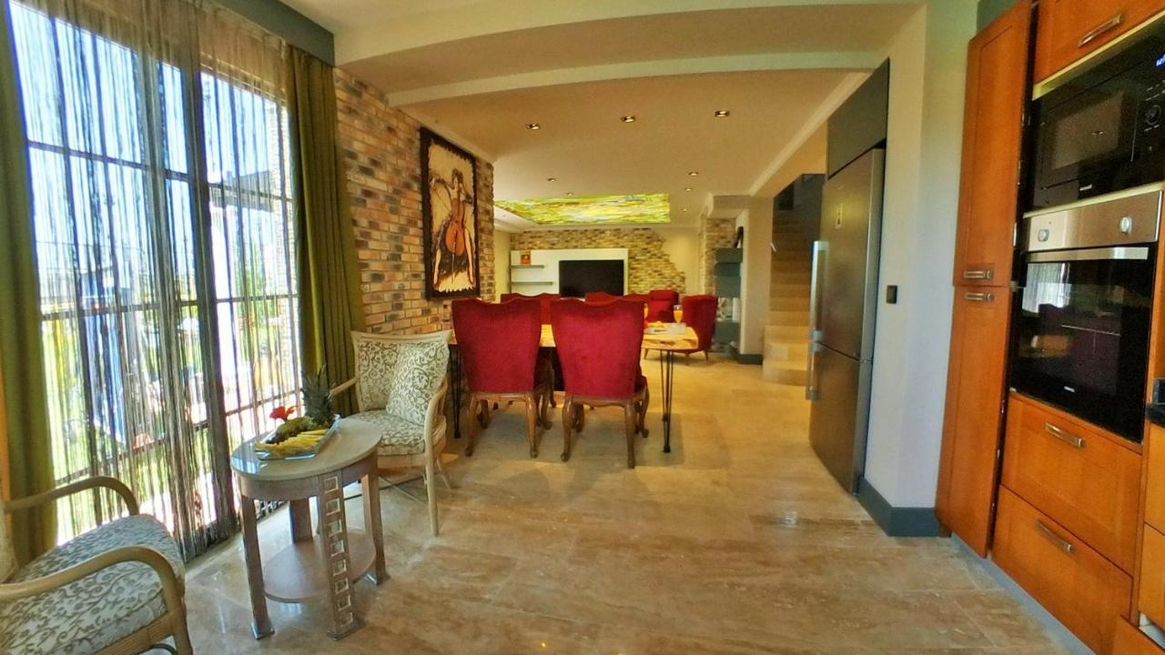 Fun&Sun Two Villas For Big Families Belek Exterior foto